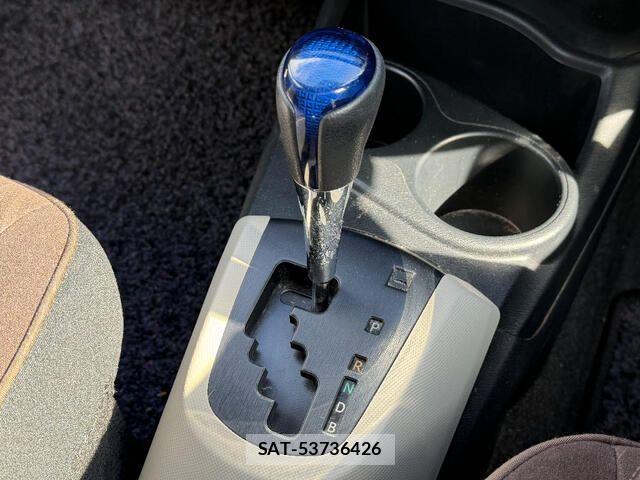 Toyota AQUA 2012-07 8411199-9