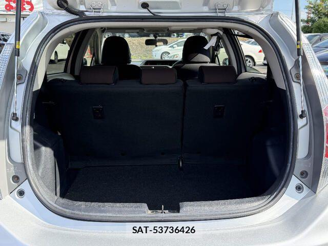 Toyota AQUA 2012-07 8411199-17