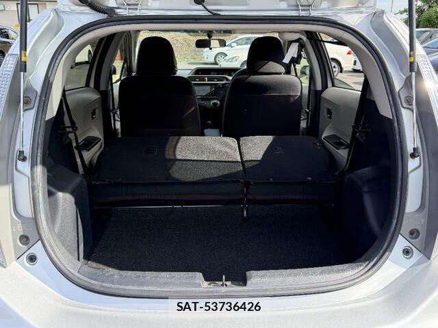 Toyota AQUA 2012-07 8411199-18