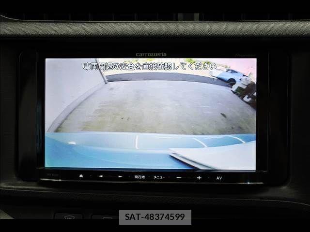 Toyota AQUA 2012-07 8411217-5