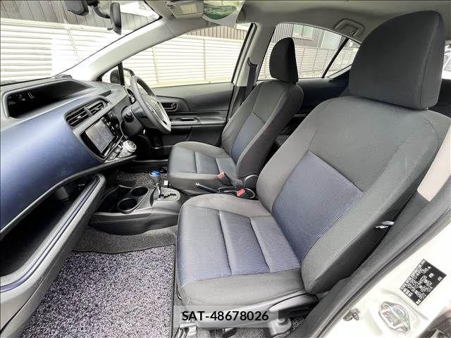 Toyota AQUA 2015-10 8411195-12