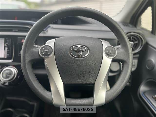 Toyota AQUA 2015-10 8411195-15