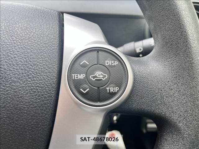 Toyota AQUA 2015-10 8411195-17