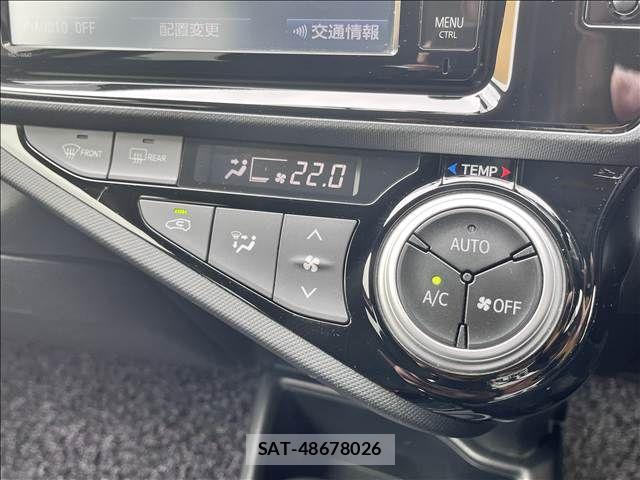 Toyota AQUA 2015-10 8411195-26