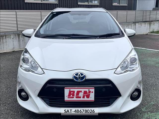 Toyota AQUA 2015-10 8411195-2