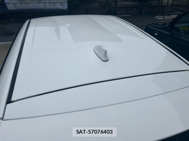 Toyota AQUA 2016-03 8411211-4