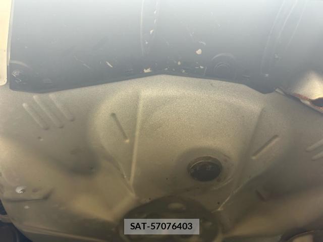 Toyota AQUA 2016-03 8411211-7
