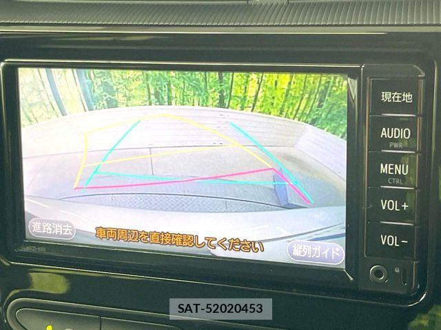 Toyota AQUA 2018-05 8437930-3