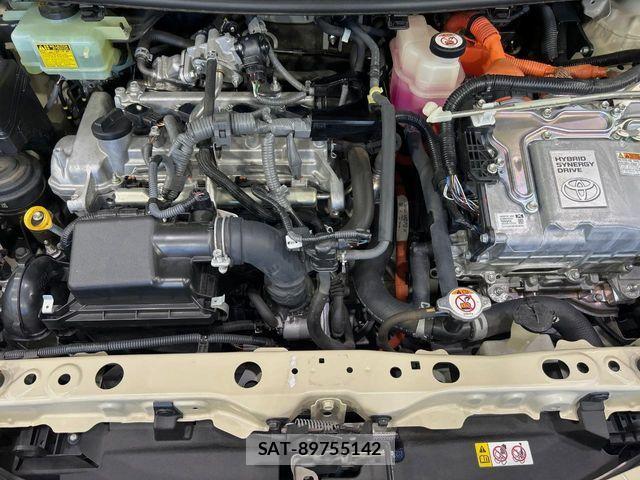 Toyota AQUA 2018-05 8437927-17