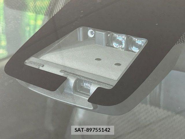 Toyota AQUA 2018-05 8437927-4