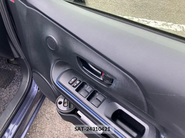 Toyota AQUA 2015-04 8437937-9