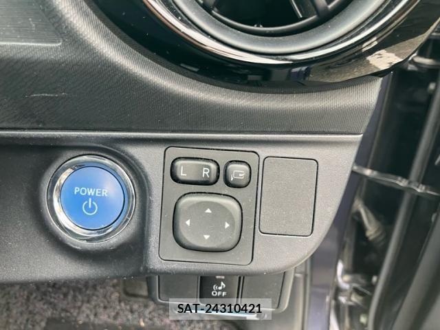 Toyota AQUA 2015-04 8437937-12