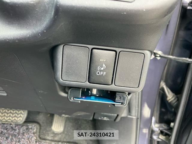 Toyota AQUA 2015-04 8437937-13