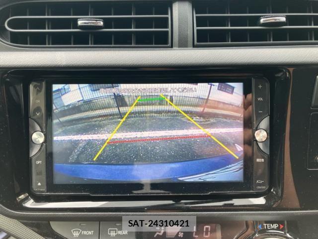 Toyota AQUA 2015-04 8437937-15