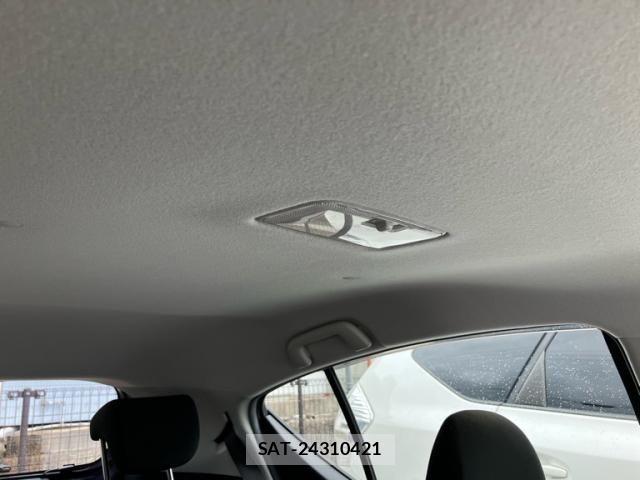 Toyota AQUA 2015-04 8437937-21