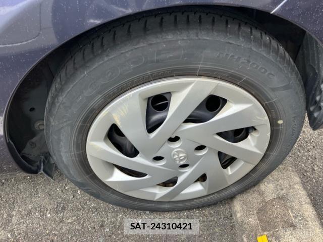 Toyota AQUA 2015-04 8437937-2