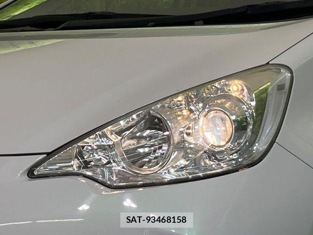 Toyota AQUA 2012-09 8437934-10