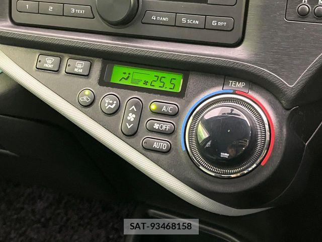 Toyota AQUA 2012-09 8437934-4