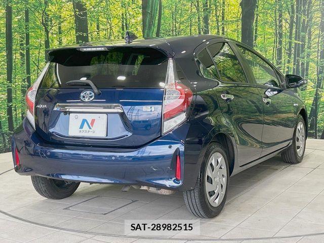 Toyota AQUA 2018-04 8437931-16