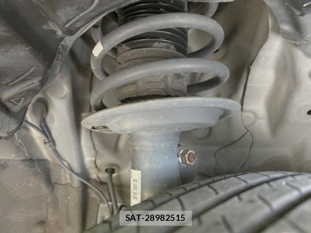 Toyota AQUA 2018-04 8437931-19