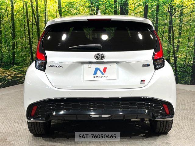Toyota AQUA 2023-11 8437924-14
