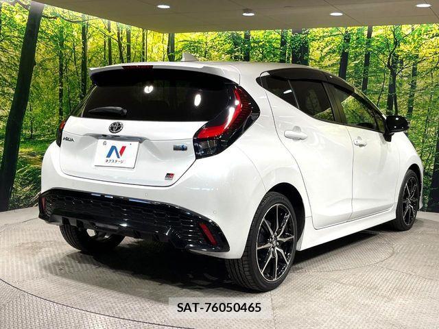 Toyota AQUA 2023-11 8437924-16