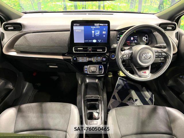Toyota AQUA 2023-11 8437924-1