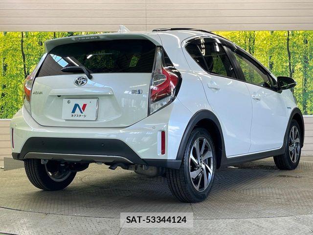 Toyota AQUA 2018-06 8437928-16