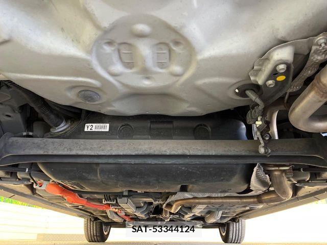 Toyota AQUA 2018-06 8437928-18