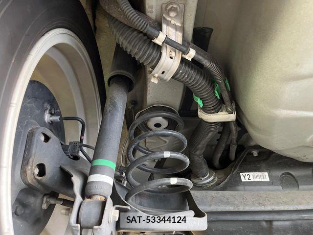 Toyota AQUA 2018-06 8437928-19
