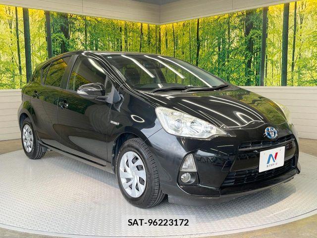 Toyota AQUA 2013-11 8437936-15
