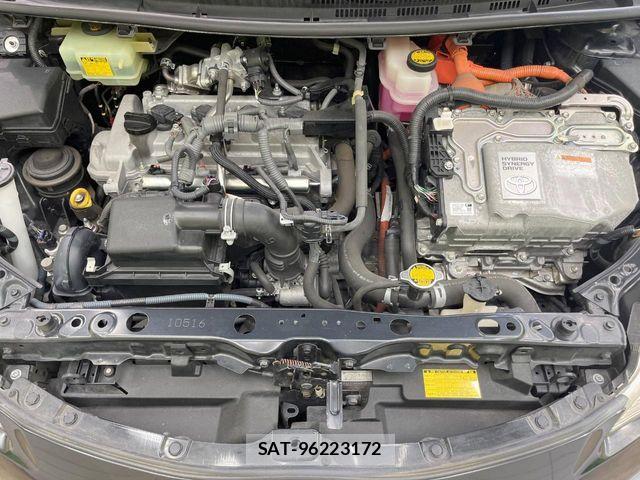 Toyota AQUA 2013-11 8437936-17