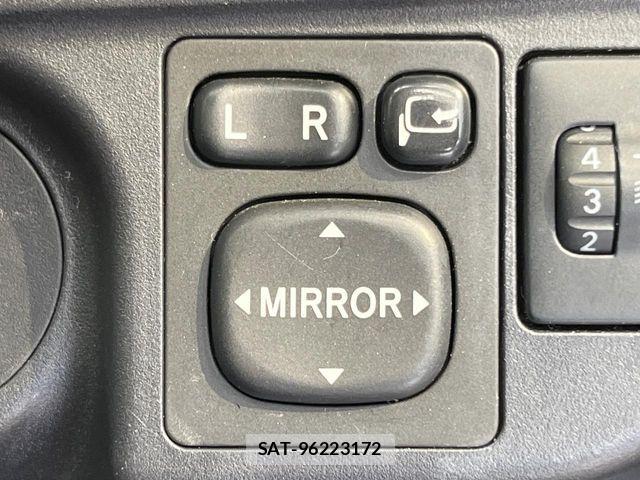 Toyota AQUA 2013-11 8437936-6