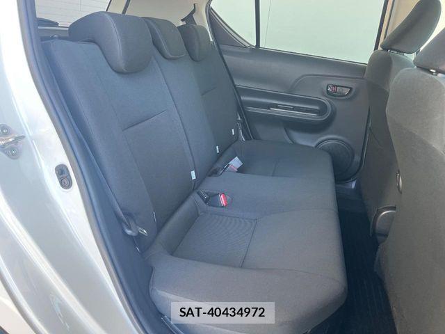 Toyota AQUA 2017-12 8437929-10