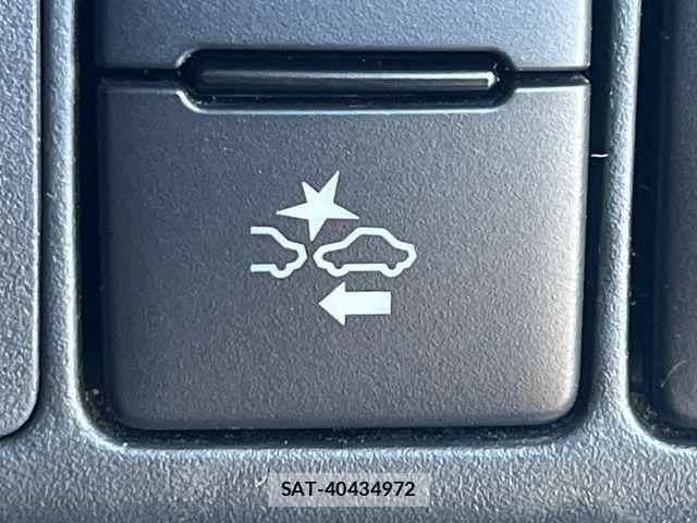 Toyota AQUA 2017-12 8437929-4