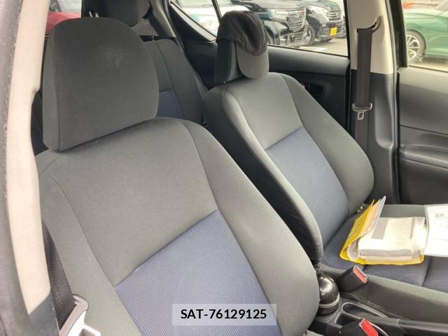Toyota AQUA 2015-02 8437935-10