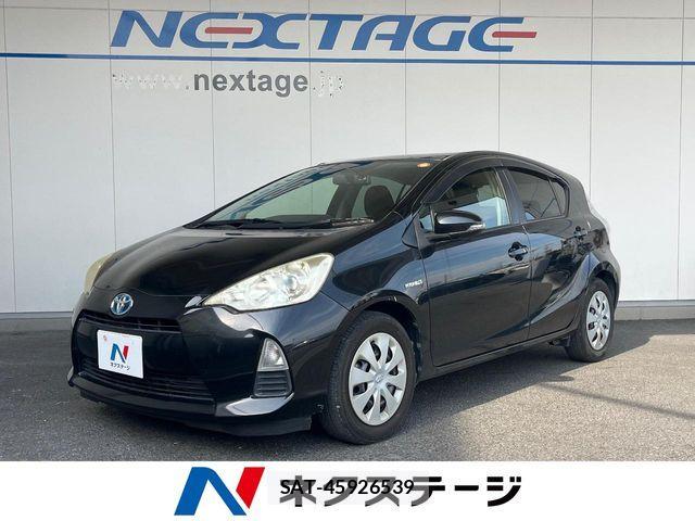 Toyota AQUA 2013-01 8437932-0