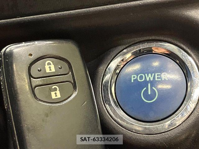 Toyota AQUA 2016-03 8437933-5