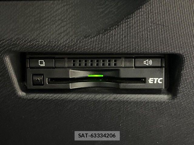 Toyota AQUA 2016-03 8437933-6