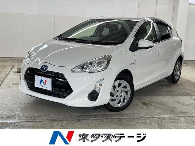Toyota AQUA 2015-12 8457032-0