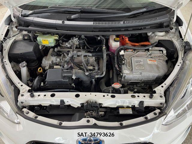 Toyota AQUA 2015-12 8457032-17