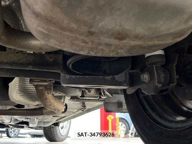 Toyota AQUA 2015-12 8457032-18