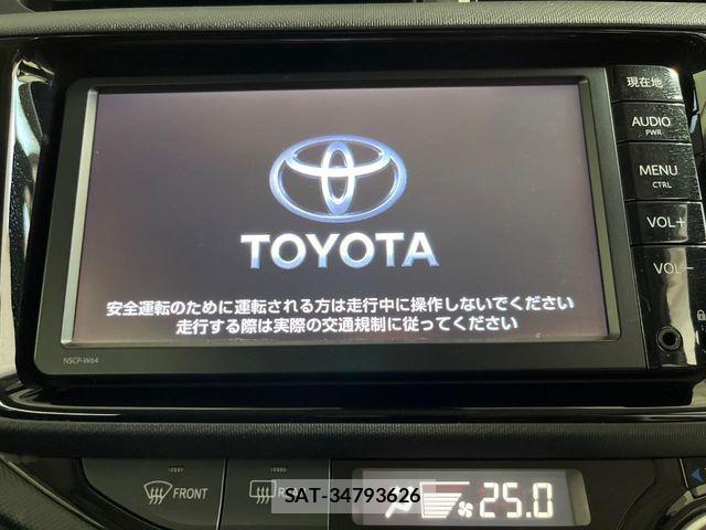 Toyota AQUA 2015-12 8457032-2