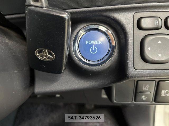 Toyota AQUA 2015-12 8457032-6