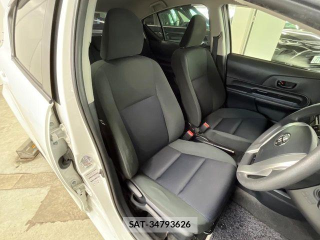 Toyota AQUA 2015-12 8457032-8