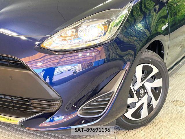 Toyota AQUA 2019-10 8457017-11