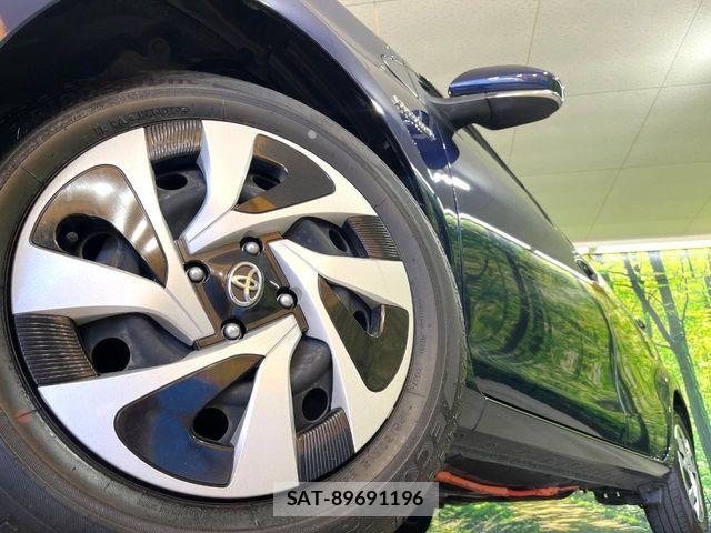 Toyota AQUA 2019-10 8457017-12