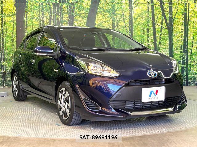 Toyota AQUA 2019-10 8457017-15