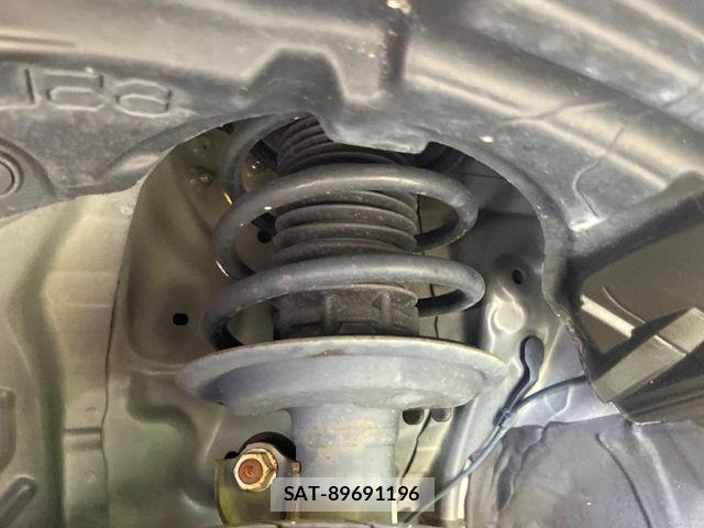 Toyota AQUA 2019-10 8457017-19
