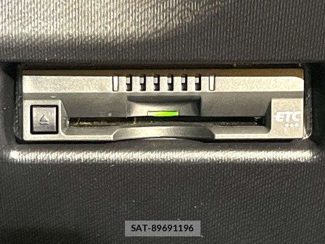 Toyota AQUA 2019-10 8457017-4